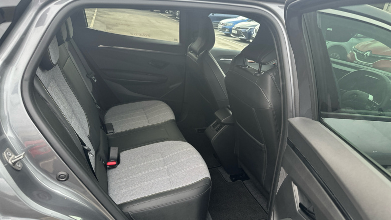 Renault Megane E-Tech EV60 160kW Techno+ 60kWh Optimum Charge 5dr Auto Electric Hatchback